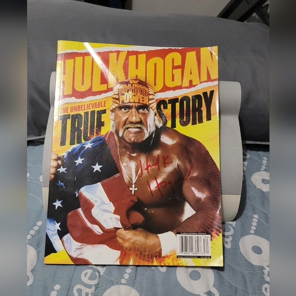 Autographed Hulk Hogan True Story Magazine - Picture 1 of 4